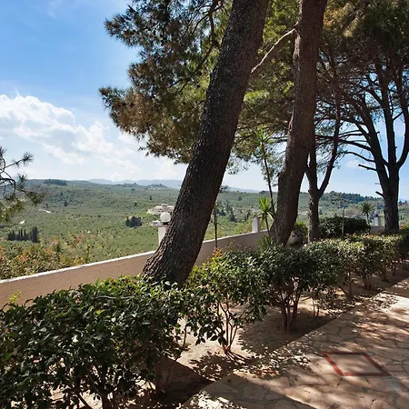 Zante View Family 2 تسيليفي