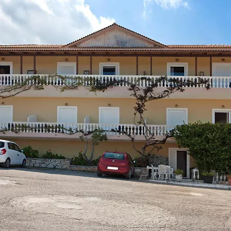 Zante View Family 2 شقة